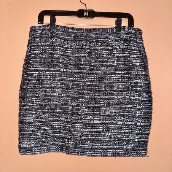 Banana Republic Women's Blue Tweed Mini Skirt - Size 8 - Excellent Condition - Picture 5 of 7